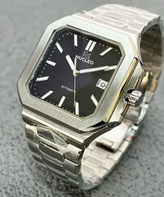Orologio-Automatico-Nucleo-Cubitus-Homage-Quadrante-Nero-Ore-Bastoni-Bracciale-Integrato-Chiusura-a-Farfalla