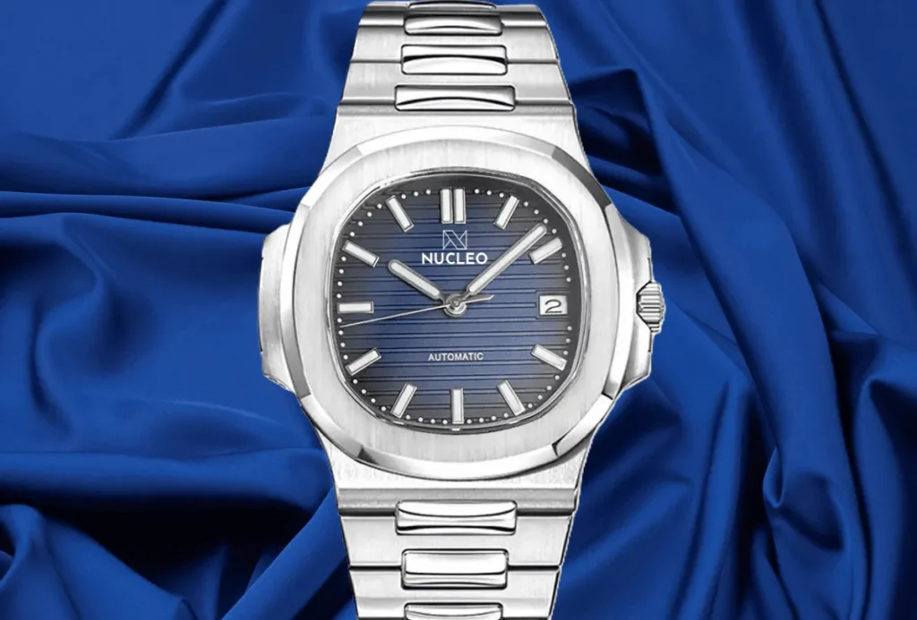 Orologio-Nucleo-Nautilus-Automatico-Homage-Quadrante-Blu-Bracciale-Integrato-nella-Cassa-Chiusura-a-Farfalla